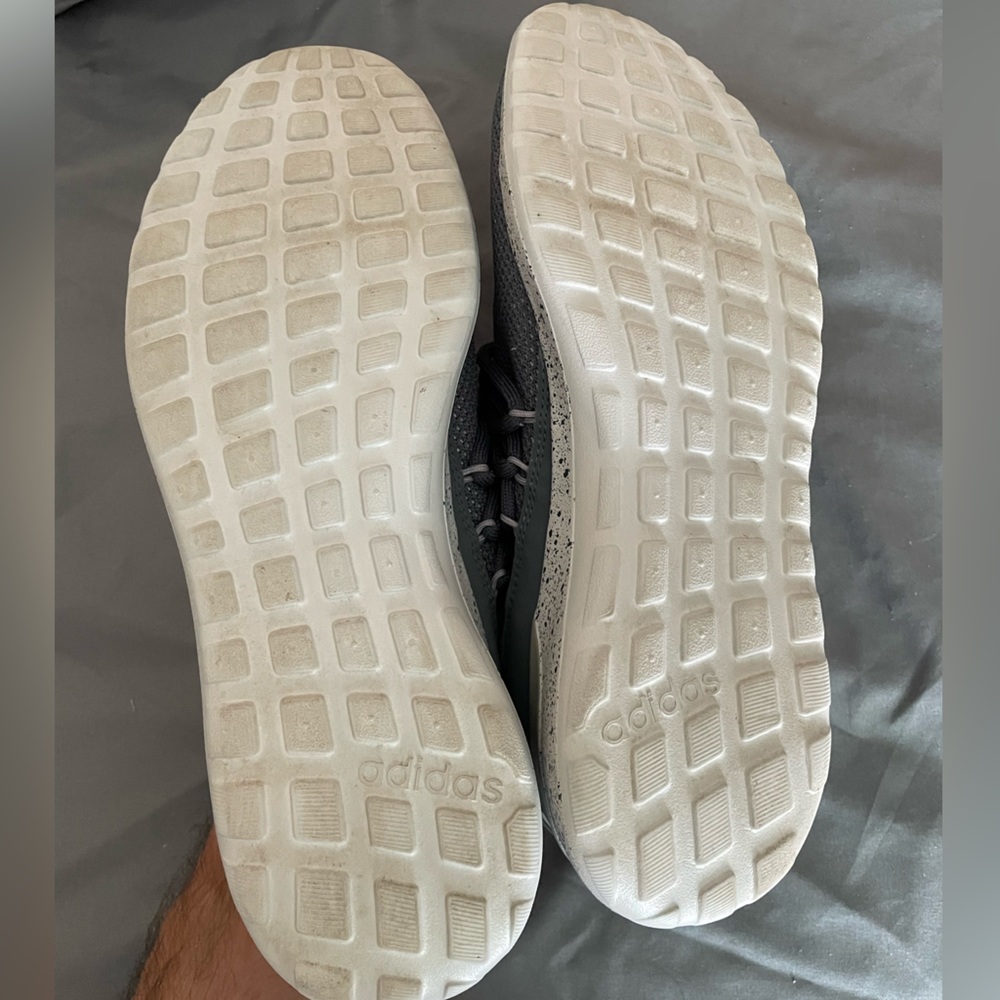ADIDAS Run SHOES - Picture 7 of 10